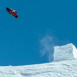 frshmag:  @kazukokubo Full part from @capitasupercorp movie #staybadass is up on methodmag.com now. It’s the Xmas gift that just keeps giving!! 📷 @tifotos #DOA2 #realsnowboarding #merryXmas #happyholidays @unionbindingco via http://bit.ly/1CI9yo8