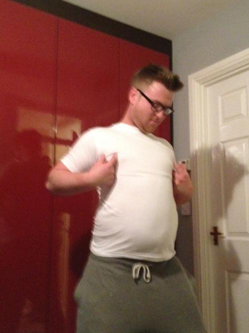 mensabdomens:  Let me help you out of those clothes…