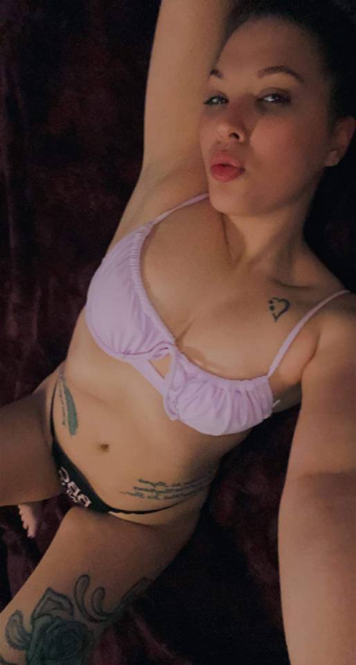 Accepting New Paying Cucks For Those That Want To Get To Know Me Better. 