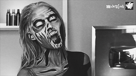 The Walking Dead Comic Zombie Makeup ©