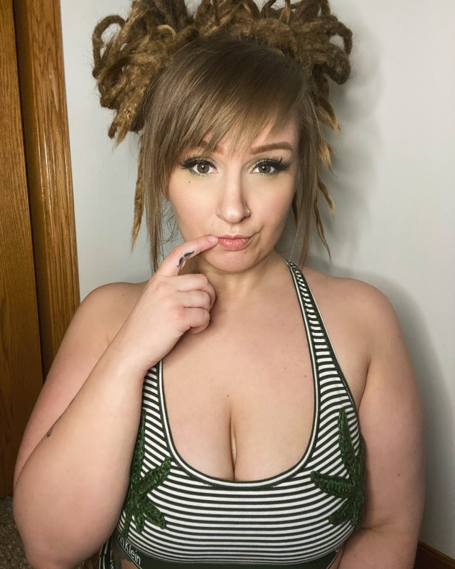 https://64.media.tumblr.com/dcbc693d67c762e35a57bc358c4ba3bd/d69c0f79ad721b8e-0e/s640x960/7ce2ceffd8bdebb1cdebeddcdb5ed1c6bca42190.jpg