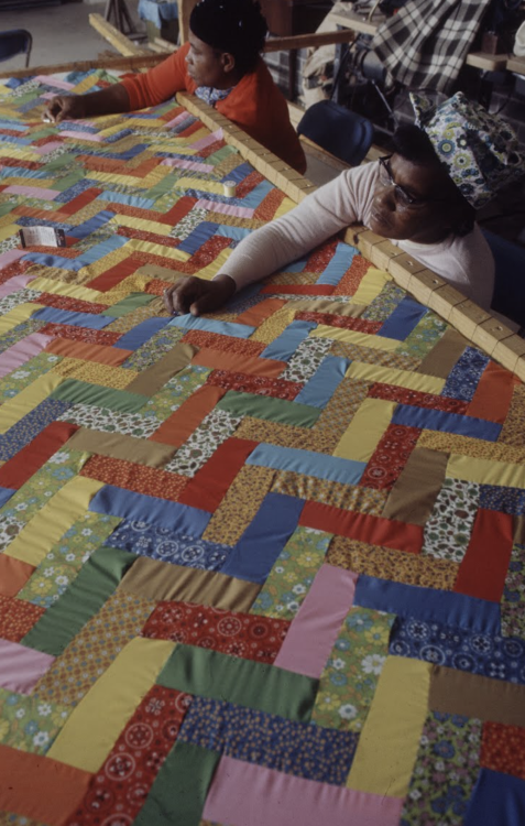 lostinurbanism:Quilters. Photographs by Henry Groskinsky (1971)