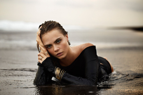 Porn photo some-celebrity-stuffs:  Cara Delevingne