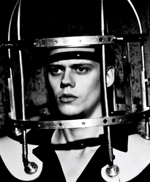 edenliaothewomb:  Bill Skarsgård, photogrpahed by Caitlin Cronenberg for Essential Homme, April/May 2015.