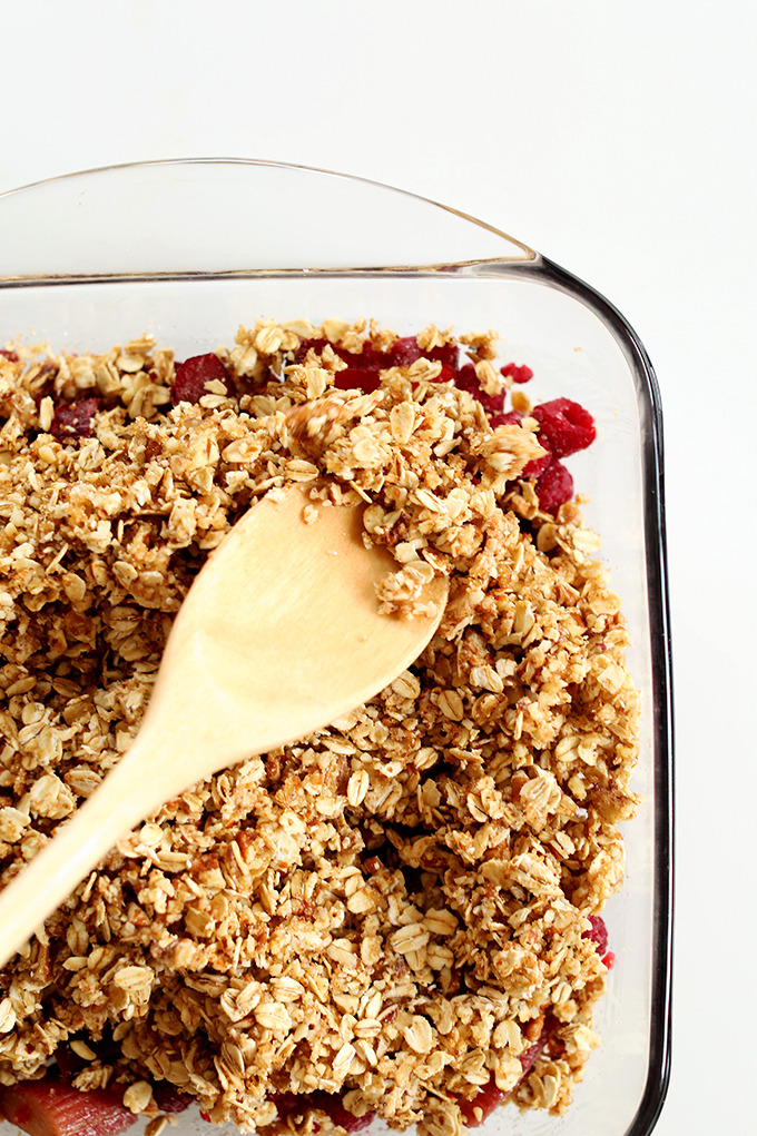 vegan-yums:  Vegan Gluten Free Raspberry Rhubarb Crisp