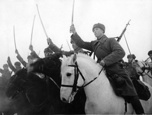 mountedhistory:Soviet Horse Cavalry 1941-1945“I though nothing could surprise me, having been sent t