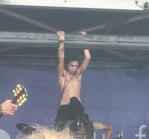 Some pictures from warped