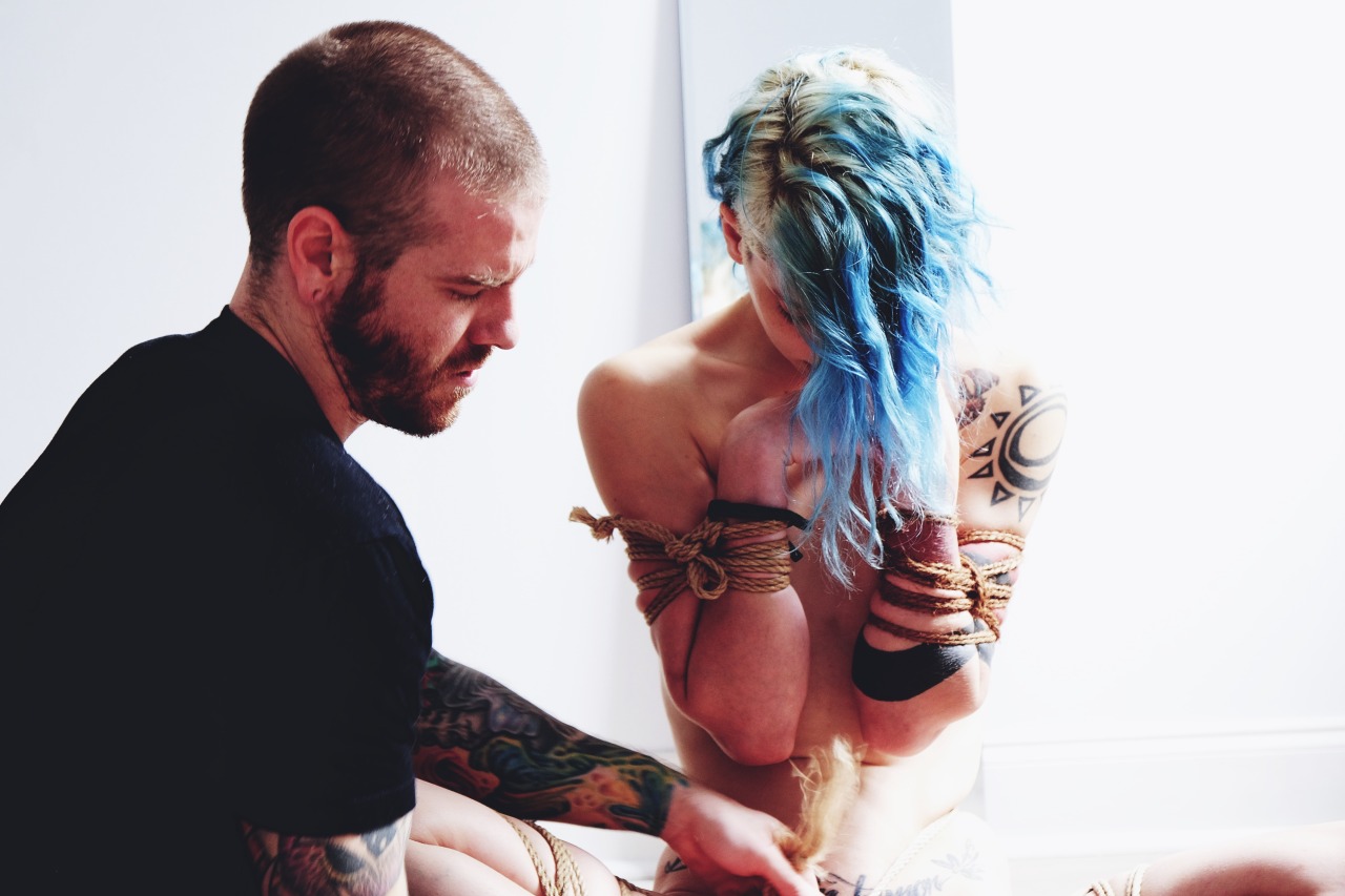 exremepain:  roseamongstthebriar:  camdamage:  propinquity | fred-rx + cam damage