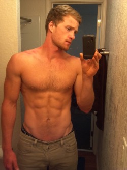 lifewithhunks:  Hunks, Porn, Amateurs, Spy, Bulges, Lycra and Huge Cocks. #NSFW http://lifewithhunks.tumblr.com/ 