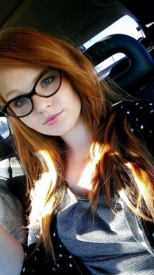 alice-doe:  Redhead in glasses pour vous