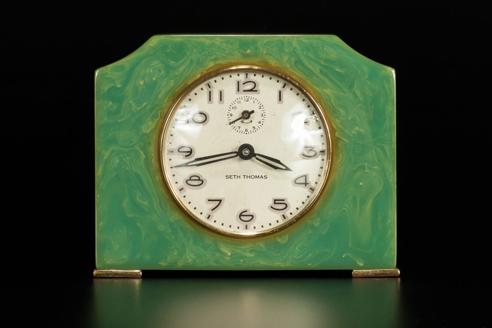 Design Objectory — Seth Thomas green catalin bakelite alarm clock