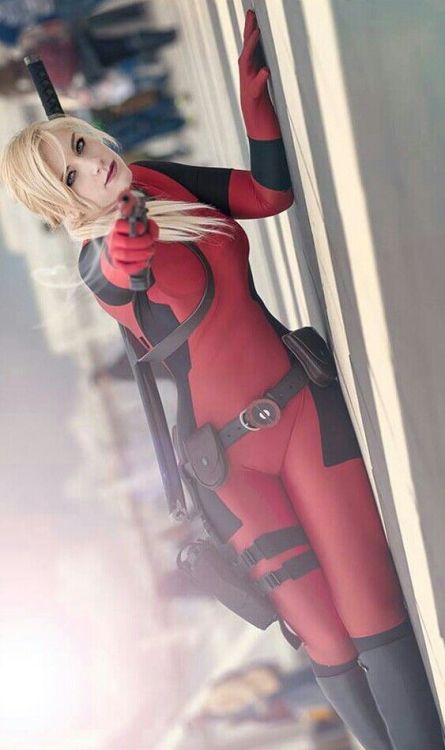 whybecosplay:  Dead Pool - Lovisa D. Cosplay