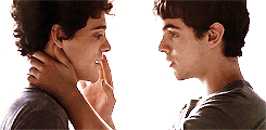 louiscinema:  If you stole a kiss… how would you return it? 