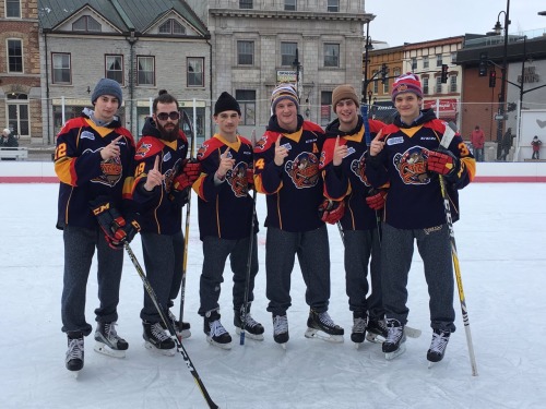 onhomeice:the happiest of otter boys, playing a little shinny in kingston