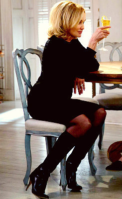 ahscircus:  american horror story blog ♚