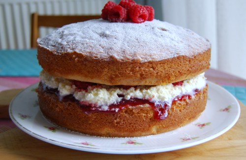 im-horngry: Vegan Victoria Sponge Cake - As Requested!
