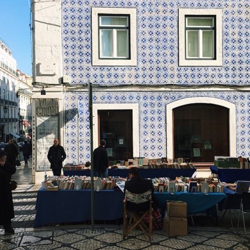 fashionsambapita: The Oldest Bookstore In The World: Bertrand Bookstore In Lisbon, Chiado. Opened by