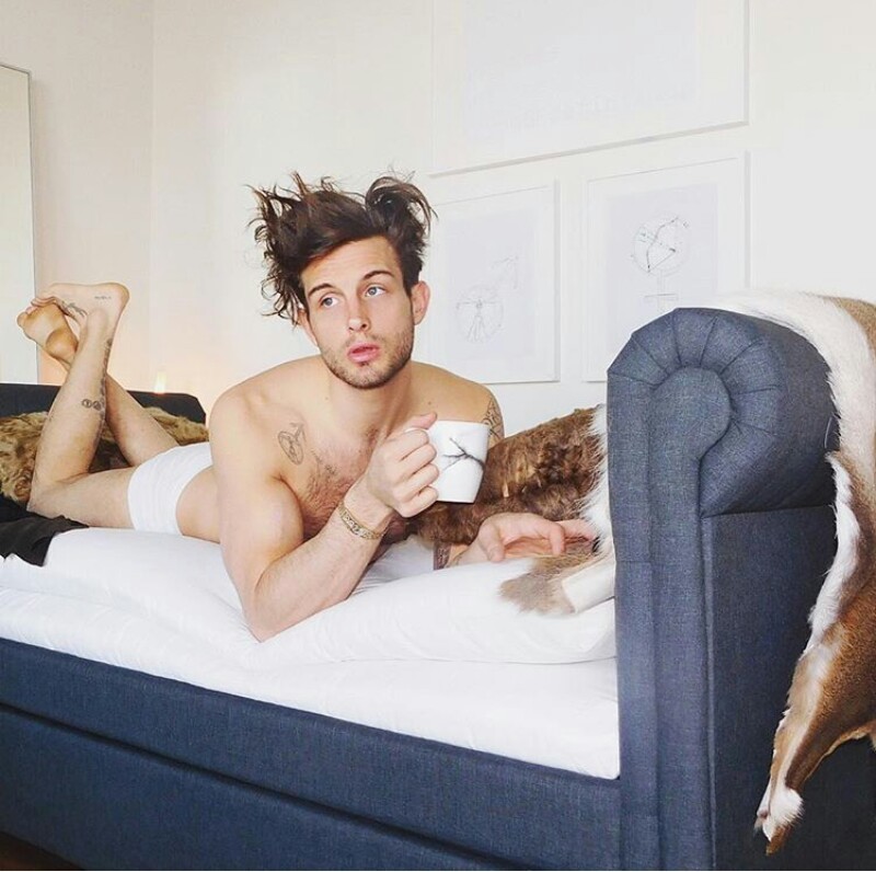 Feet of Hollywood on Tumblr: Nico Tortorella