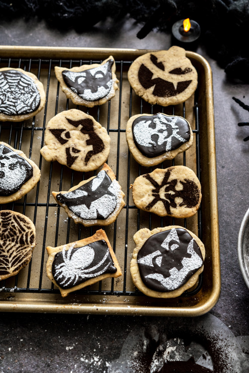 5 Vegan Homemade Halloween RecipesPin it for later