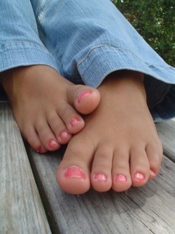 Sexy Girls Feet !