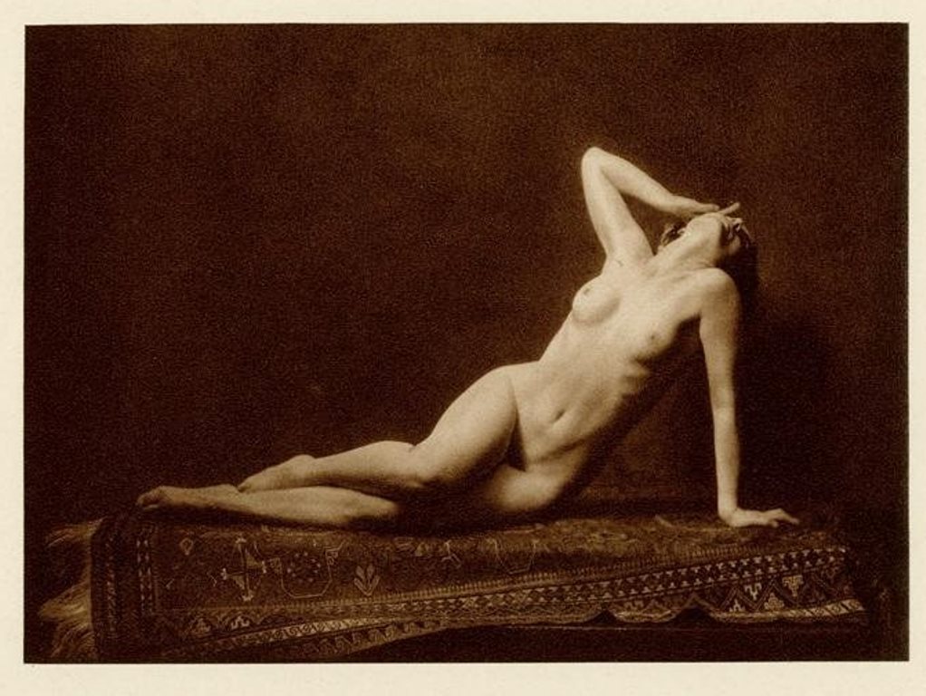 madivinecomedie:  madivinecomedie:  Henry B. Goodwin. Estonian Nude 1920. Via liveauctioneers