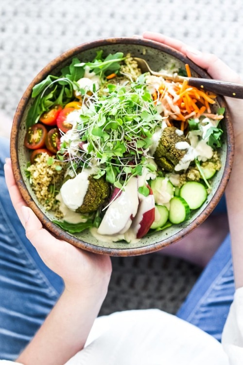 Vegan Bowl Round UpRoasted Cauliflower Burrito BowlsSushi Bowl With Vegan Spicy Mayo (GF)Vegan Buddh