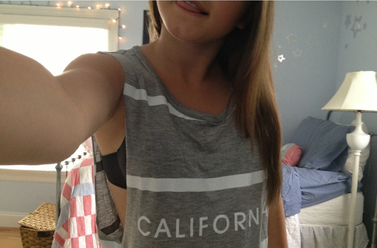 license2tumbl:  mor4le:  license2tumbl:  my favorite shirt atm (:  JILL U DA BAE
