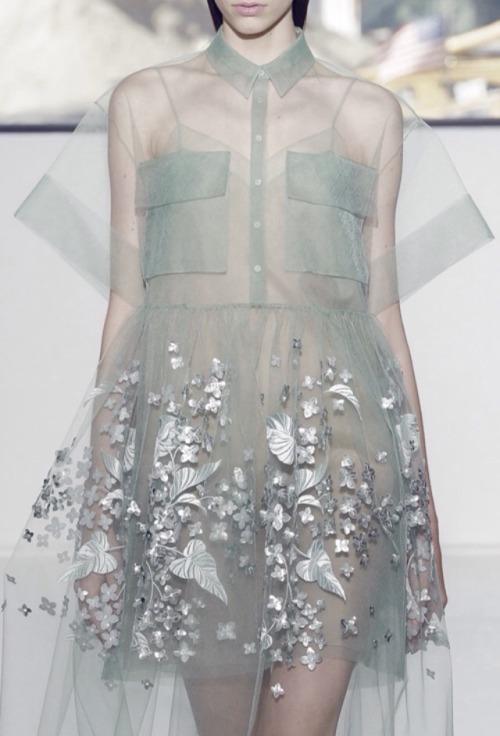 notordinaryfashion:  Delpozo S/S 2015 RTW 