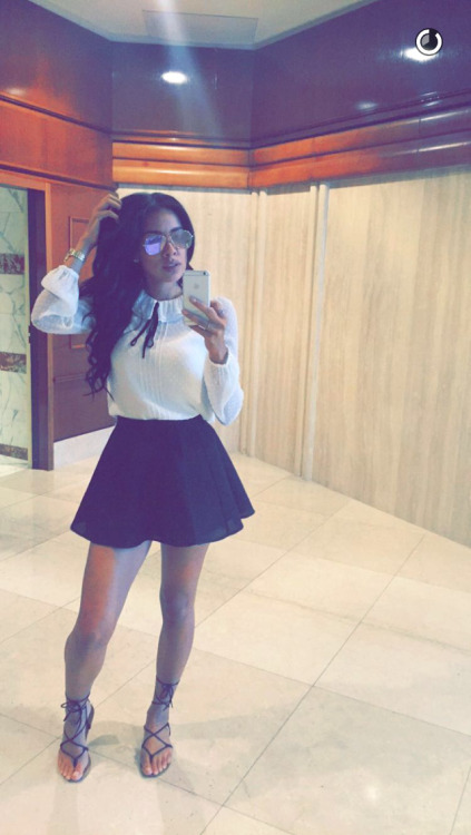 fashionistasrus:  IG: charissemilano