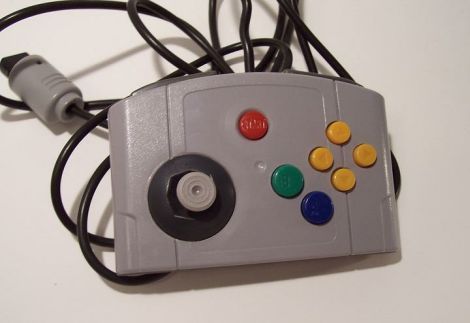 unadulteratedpiratepizza:frivoloustidbits:whatArguably a better controller