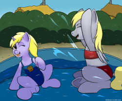risckespot:  Dinky and Derpy decide to beat
