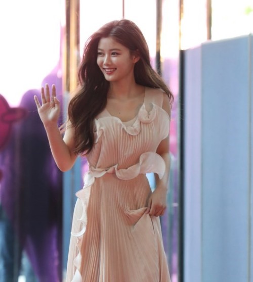 KIM YOO-JUNG at the Baeksang Arts Awards 2017