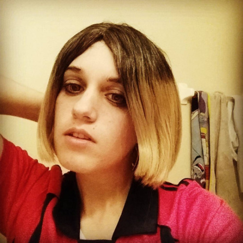 vertigoats:  tagged by iambickilometer for summer selfies.  it’s basically just cosplay tests i’ve done and like one pic of myself lmao #oopsthey/their 