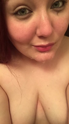 redheadslutt:  I hit 1500!! Here you guys