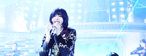 gocchisama: mochichan00: Keyakizaka46′s Kouhaku debut god damn. 