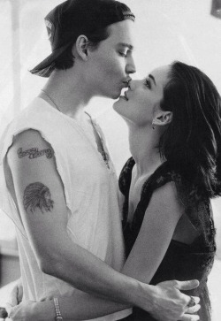 welcome-to-nightmare:  johnny depp and winona ryder 