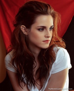 sexynecks:  Emma Watson crossed with Kristen
