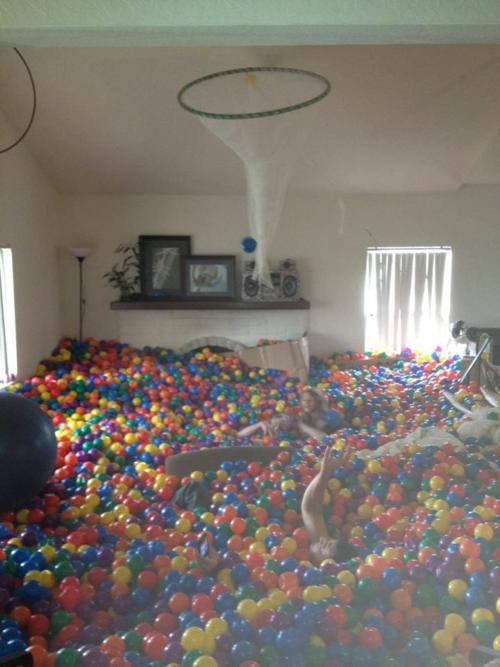 shebiconchetumare:  hboscar:  jaidefinichon:  Padres del año  Parenting done right,