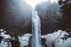 jakechams:  Always chasing waterfalls 