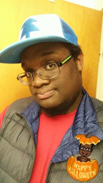 fyeahbmann0413:Oh, yeah, before I forget, here’s my Dipper costume for Halloween yesterday! I gots me a new cosplay now! lol  Bruh!