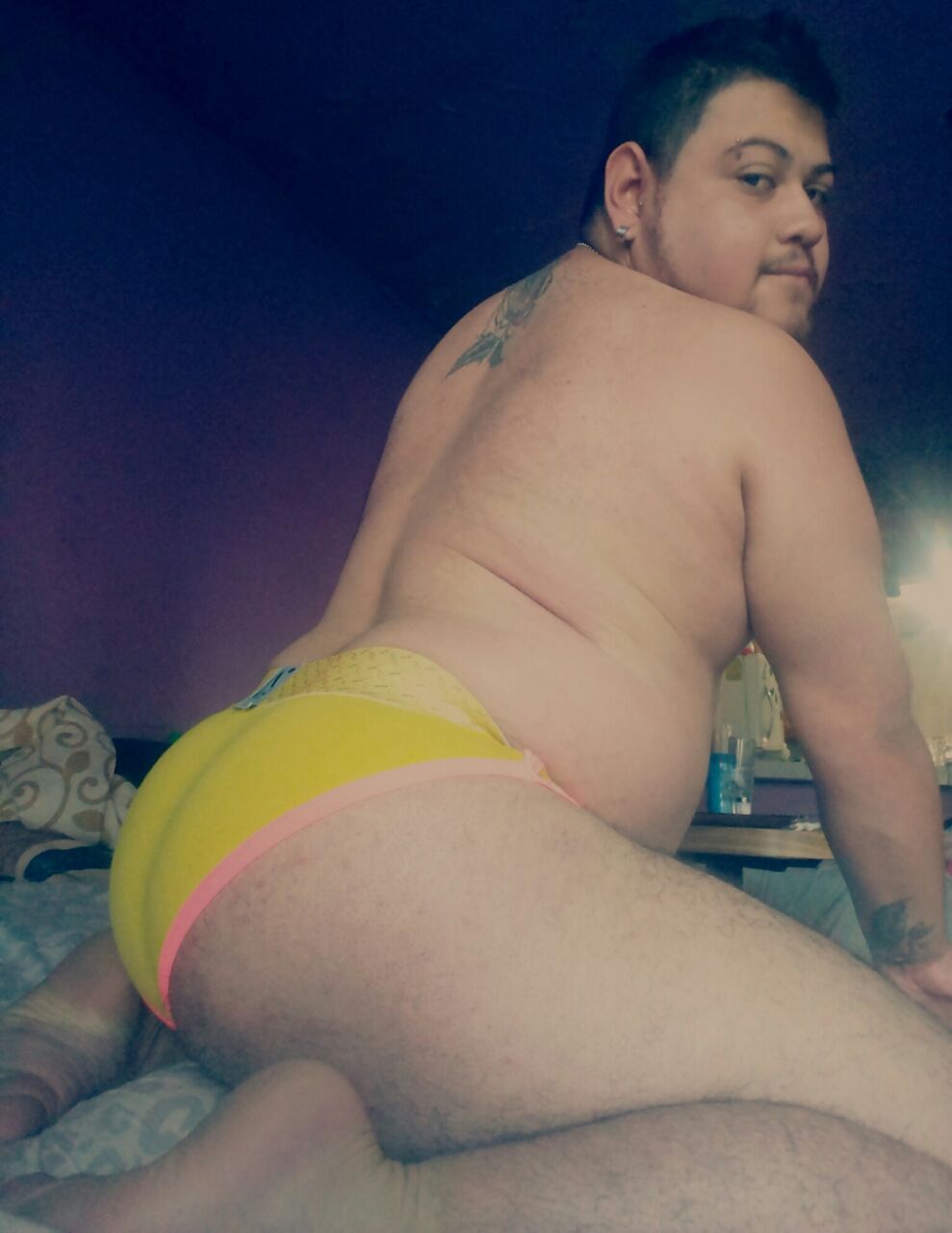 iisaiidaleess24:  EL Amarillo Es Mi Colo Favorito&quot; Foto En Calzones “📷🐻🔥💦