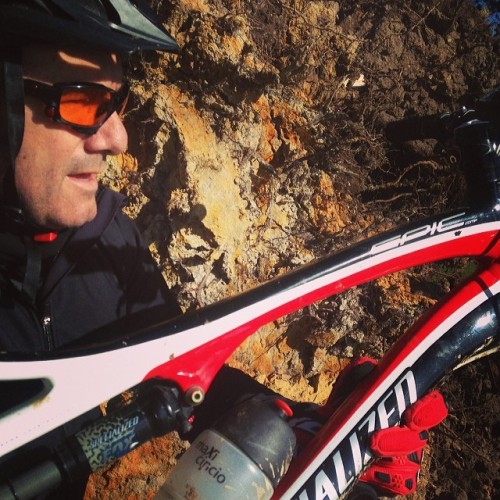 antoniolana:  Dale, man!!! Empuja! #me #btt #asturiasbike