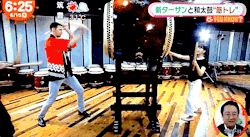 henricavyll:  Alexander Skarsgård is challenged to play the sum drum! 