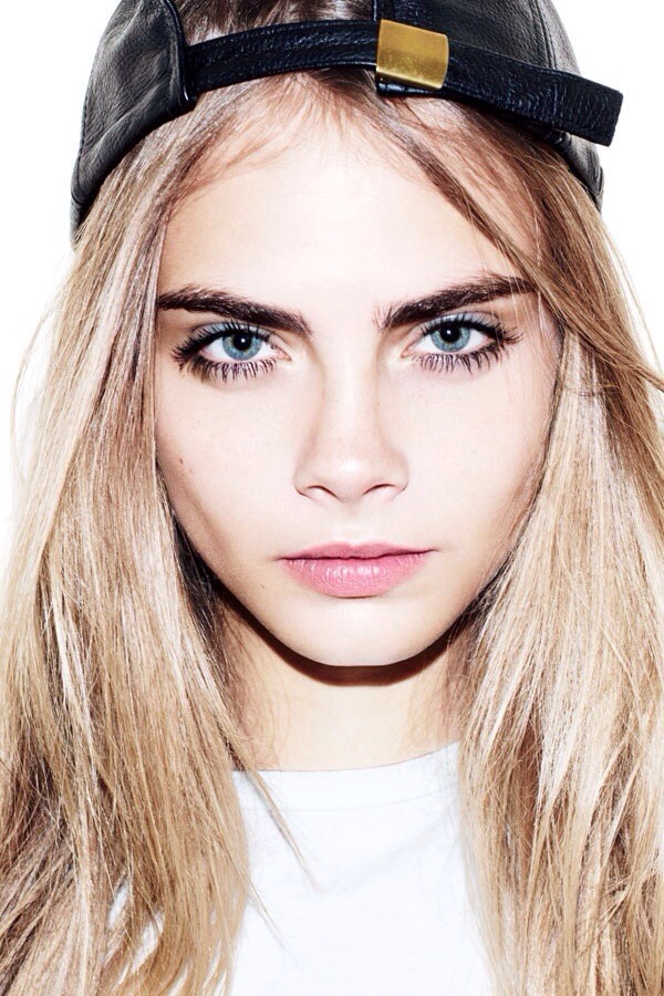 caraeleanor:  cara and eleanor blog