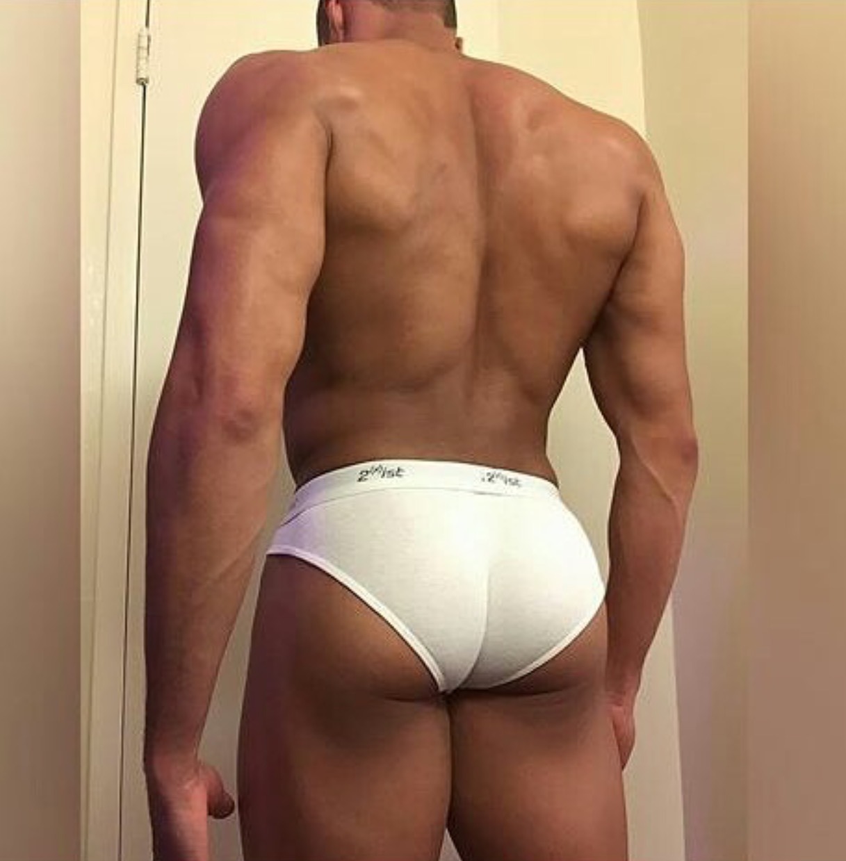 pervert4fun:  Instagram  cutie 😍🍑