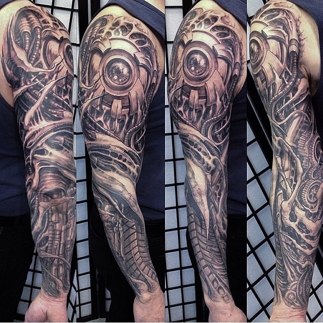 tattooistart-magazine:  ⭐ Hashtag #tattooistartmag pick of the day Artist: Eric