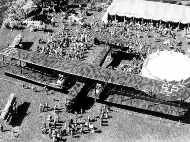 bmachine:German bomber “ Zeppelin-Staaken R. VI»