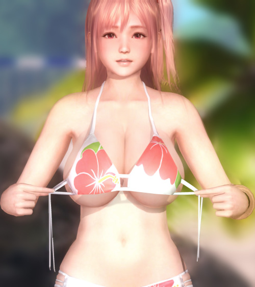 doahdm:  The budding highschooler Honoka proves to have more growth left in her. Oils in DOAX3 were rumored to have the ability to increase the bust size and such of characters, but after it was released that turned out not to be the case. I was fairly