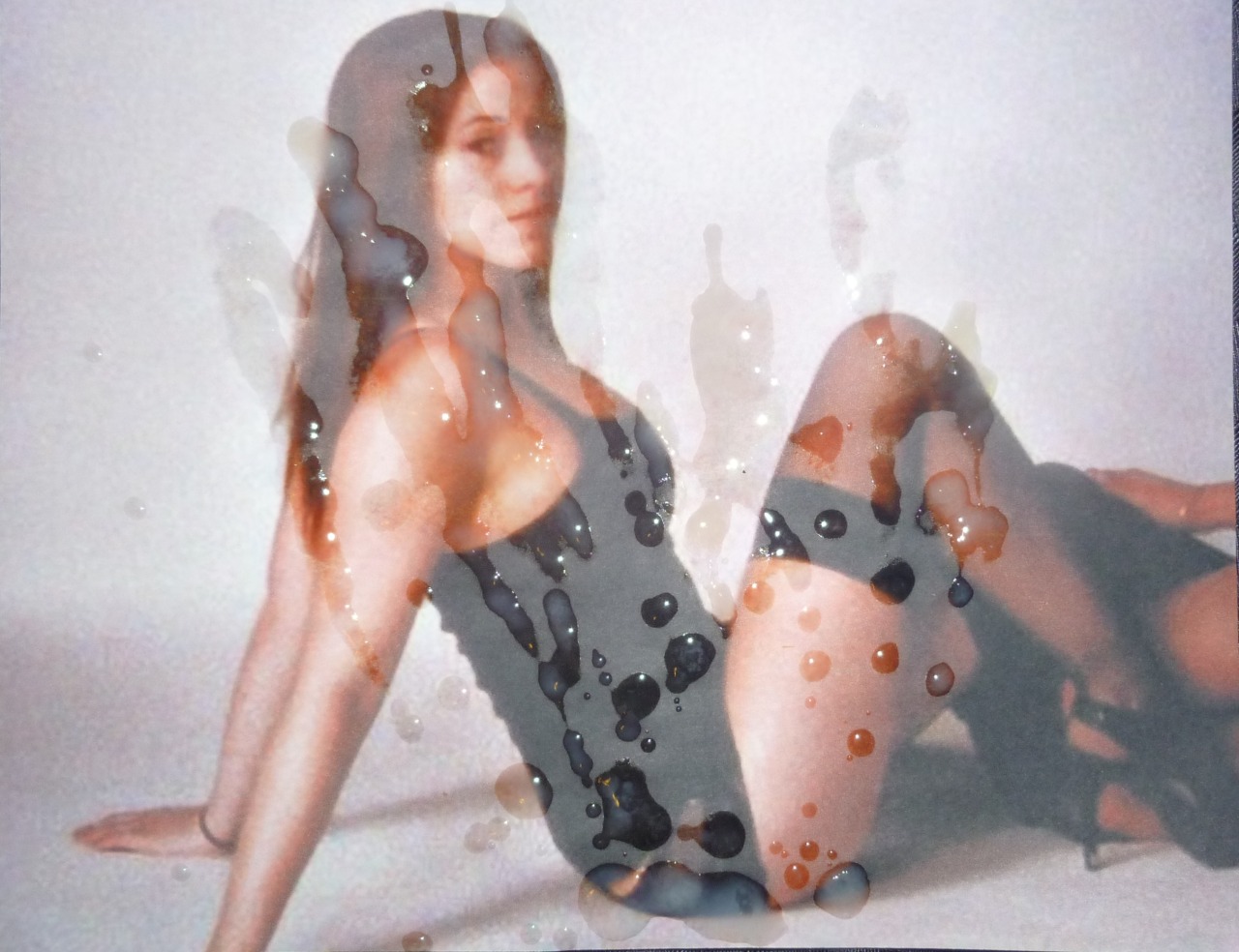 cum-on-your-pics:  http://bleghhhhhh.tumblr.com/ 