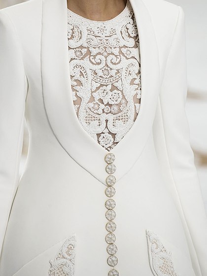 skaodi:Details from Chanel Haute Couture Fall 2014.Paris Fashion Week.